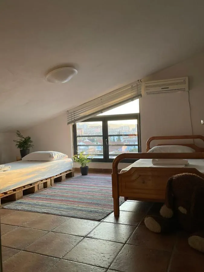 Cozy Big Apartment With Balcony Tirana 0*,  Albanië