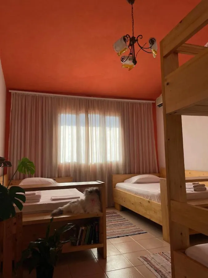 Cozy Big Apartment With Balcony Tirana