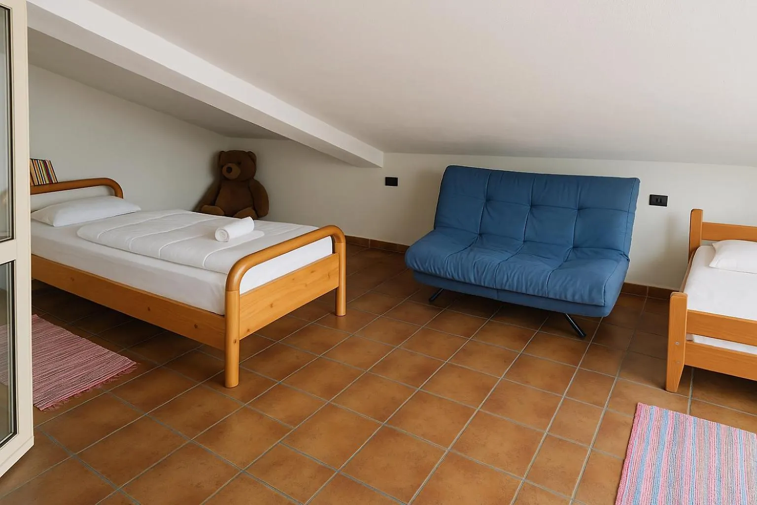 Cozy Big Apartment With Balcony Tirana