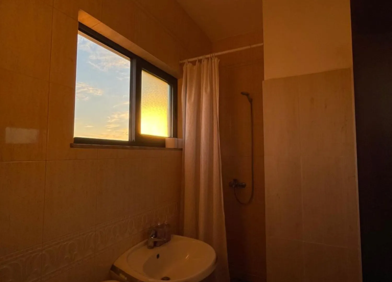 Cozy Big Apartment With Balcony Tirana 0*,  Albania